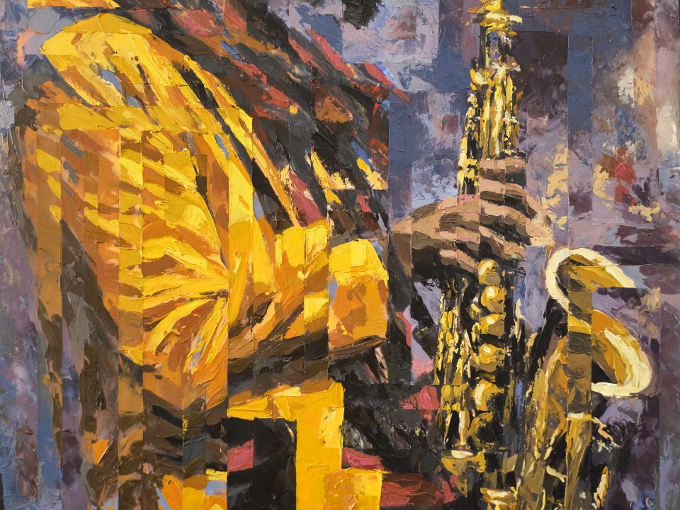 Dois saxofonistas de chapéu e casaco amarelo, numa composição fragmentada — Dança Invisível do Som, de Rui Carruço.